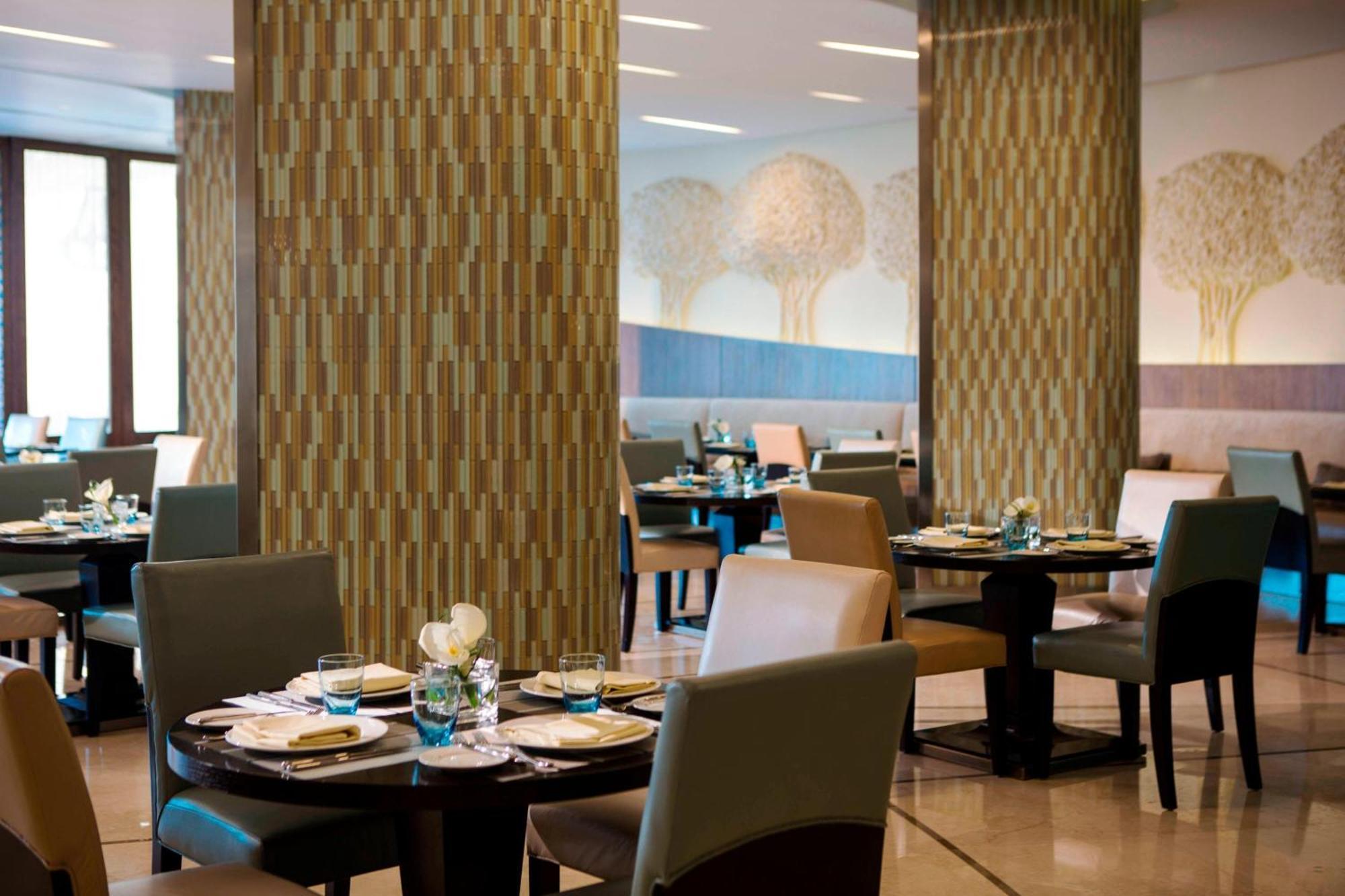 Renaissance Cairo Mirage City Hotel מראה חיצוני תמונה The restaurant
