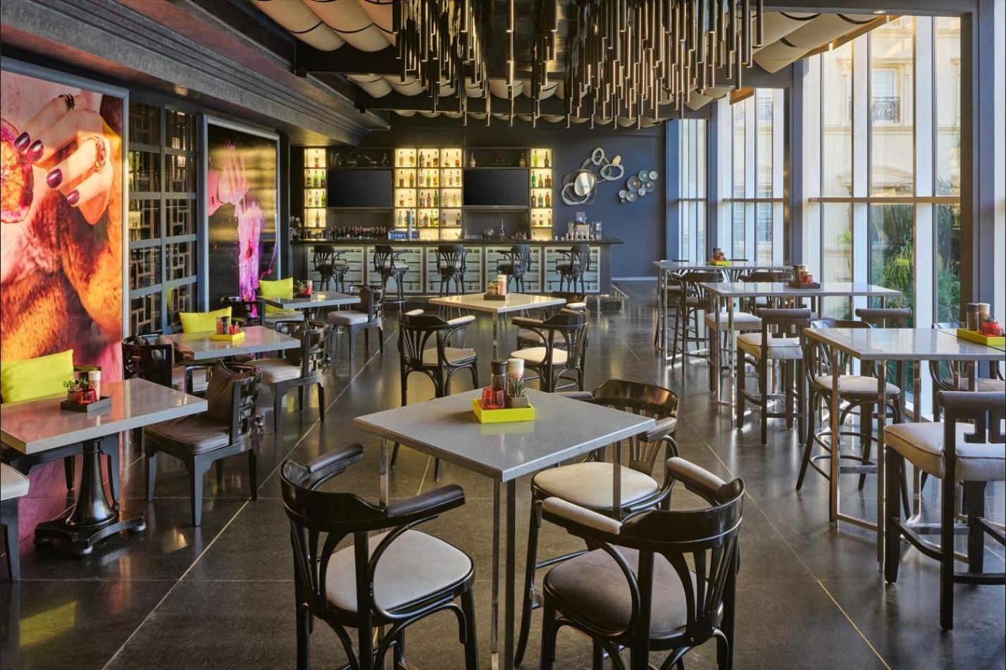 Renaissance Cairo Mirage City Hotel מראה חיצוני תמונה The interior of the bar